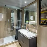 Bp7c.2a Beachfront Penthouse With Private Pool Apartment