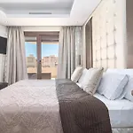 Bp7c.2a Beachfront Penthouse With Private Pool
