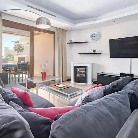 아파트 Bp7c.2a Beachfront Penthouse With Private Pool *