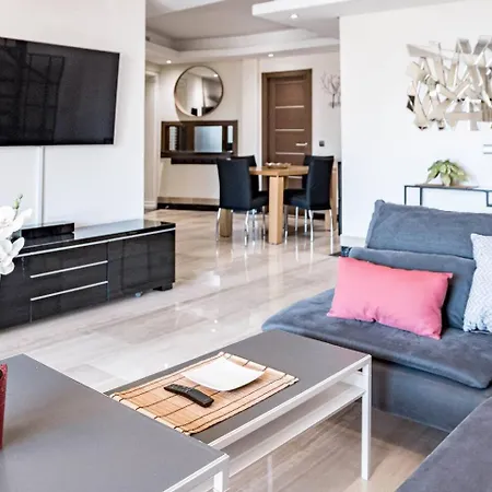 Bp7c.2a Beachfront Penthouse With Private Pool *
