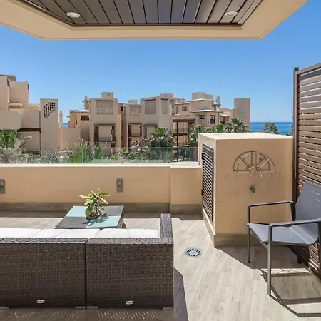 Bp7c.2a Beachfront Penthouse With Private Pool 아파트 *