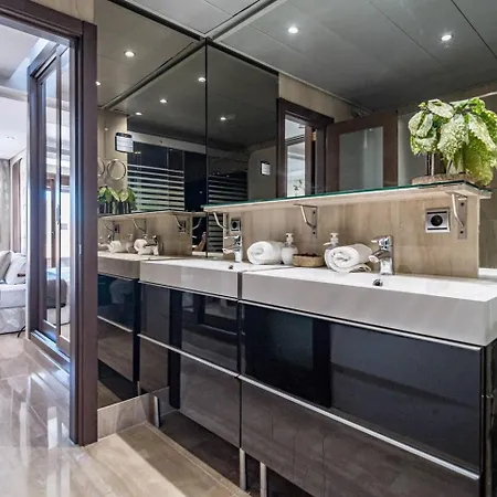 Bp7c.2a Beachfront Penthouse With Private Pool 아파트 에스테포나
