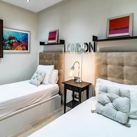Bp7c.2a Beachfront Penthouse With Private Pool * 에스테포나