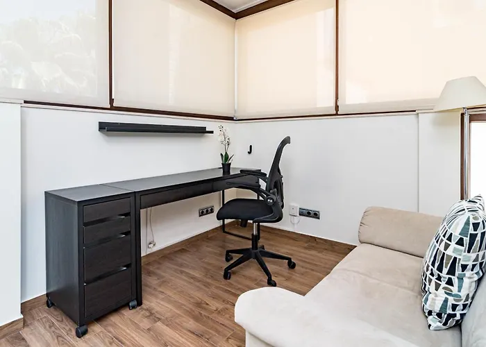 Bp7c.2a Beachfront Penthouse With Private Pool * 에스테포나