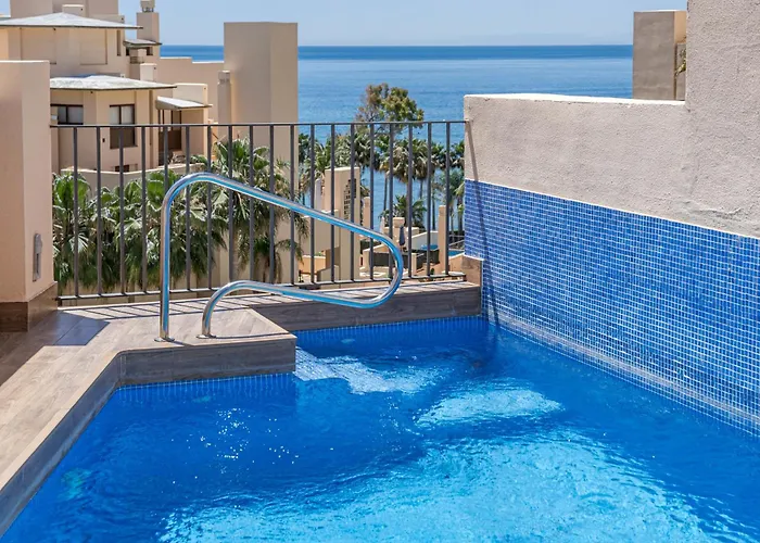 Bp7c.2a Beachfront Penthouse With Private Pool Apartamento Estepona