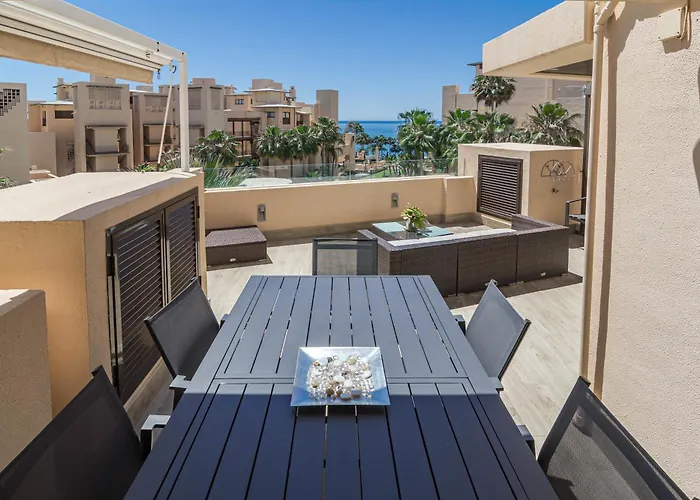 Bp7c.2a Beachfront Penthouse With Private Pool *