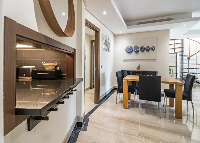 Bp7c.2a Beachfront Penthouse With Private Pool