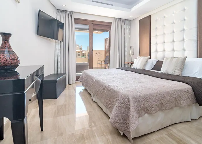 Apartment Bp7c.2a Beachfront Penthouse With Private Pool Estepona