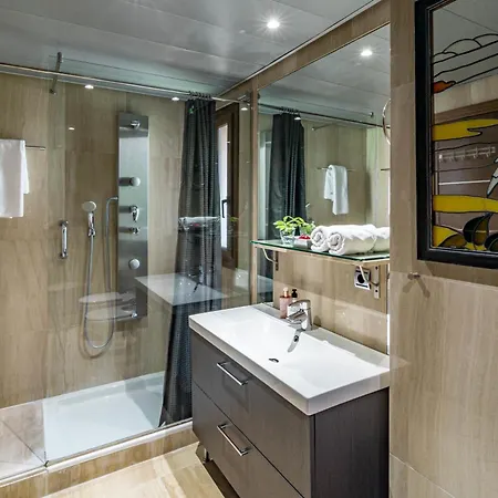 Bp7c.2a Beachfront Penthouse With Private Pool Apartment